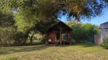 Cabaña 2 ambientes mas altillo en oro verde