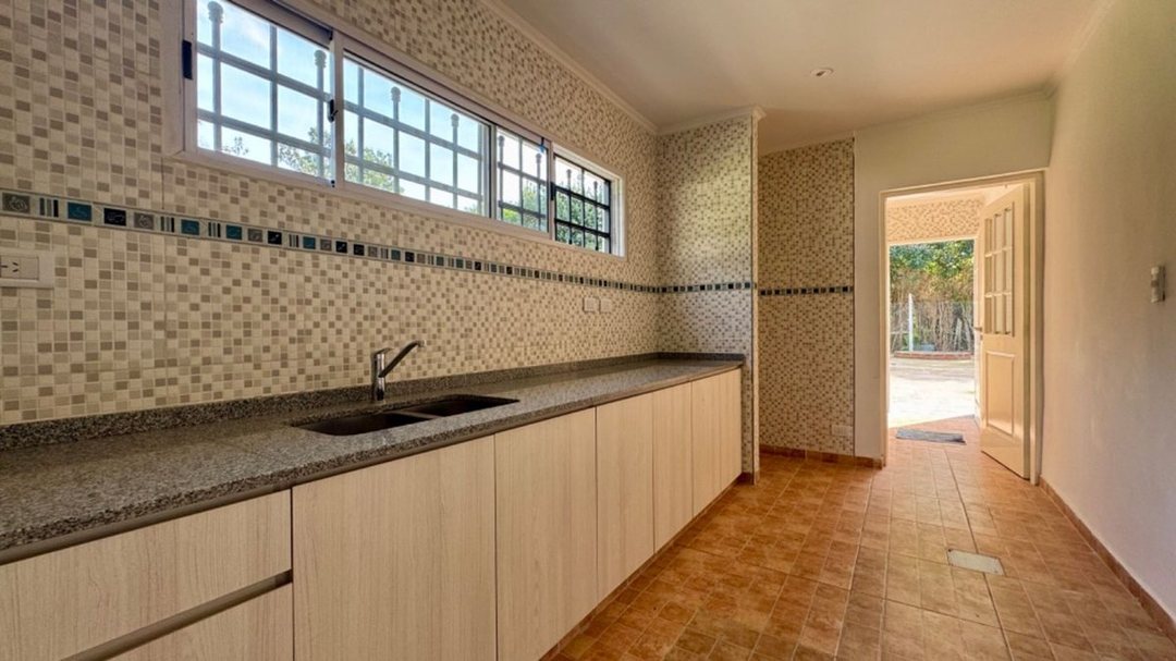 Quinta en venta 4 ambientes en Santa Teresa de Jesus 3900, La Reja, Moreno, Buenos Aires