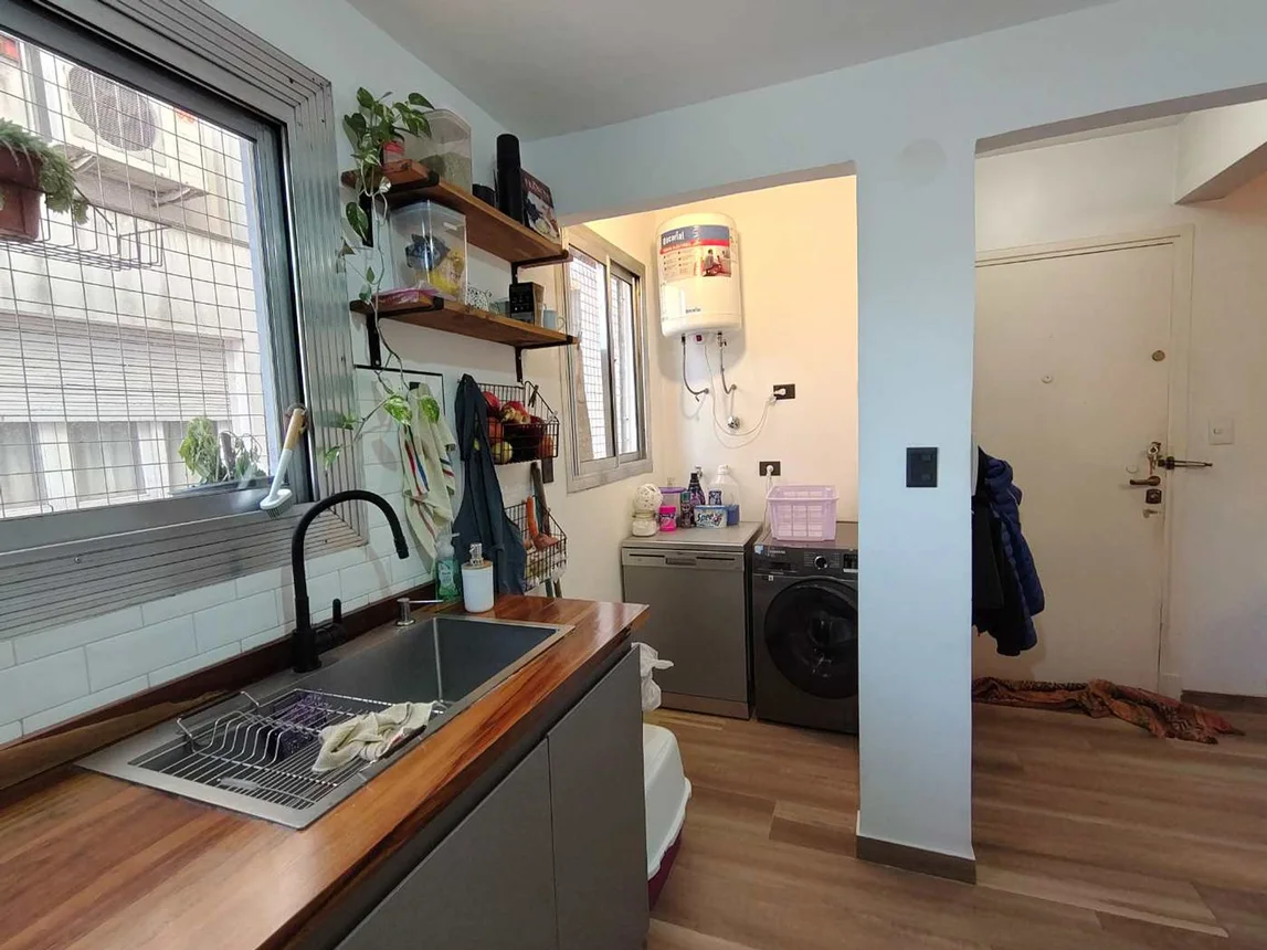 Departamento de 3 ambientes en venta en La Boca, Olavarría 500
