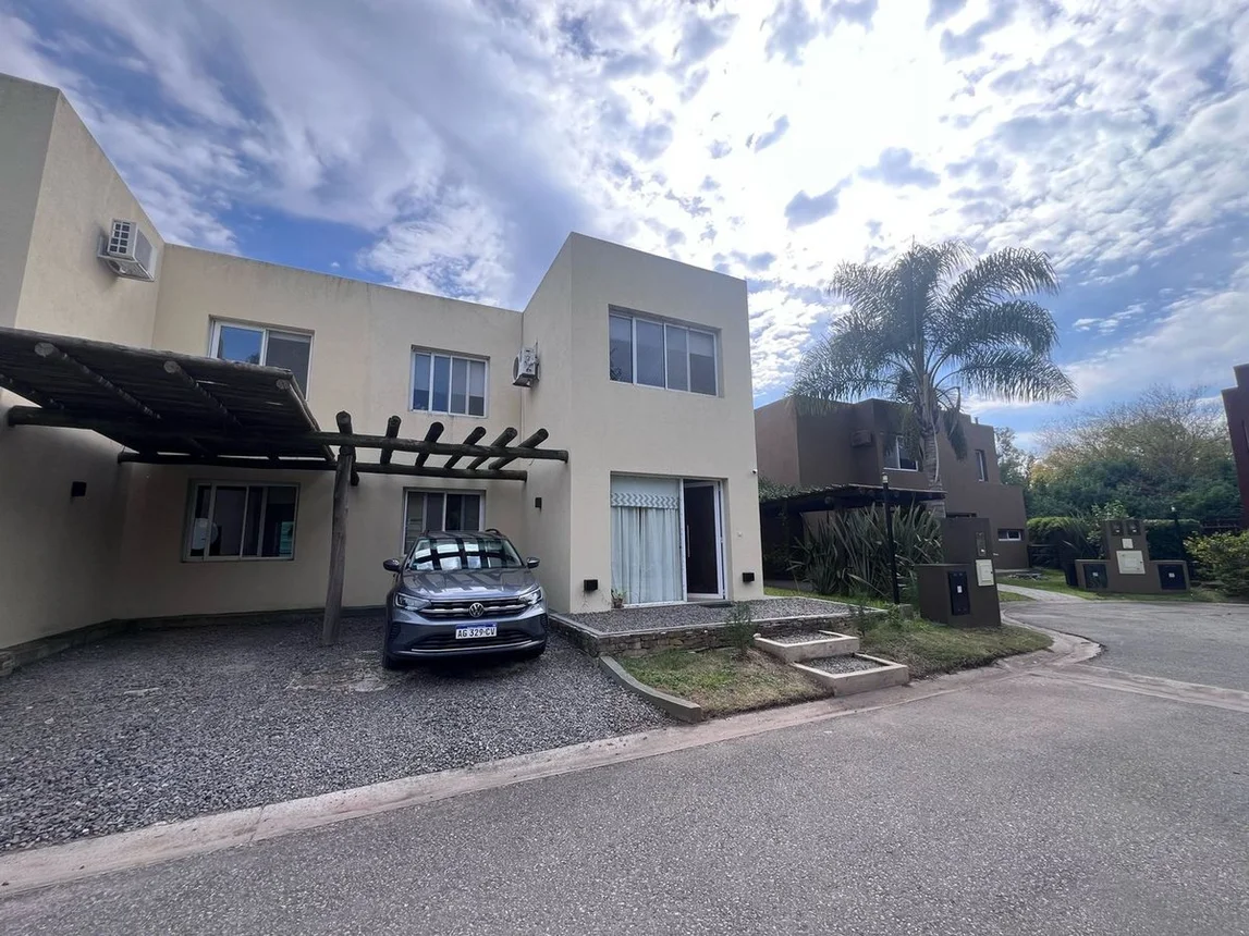Casa en venta en Manuel Alberti