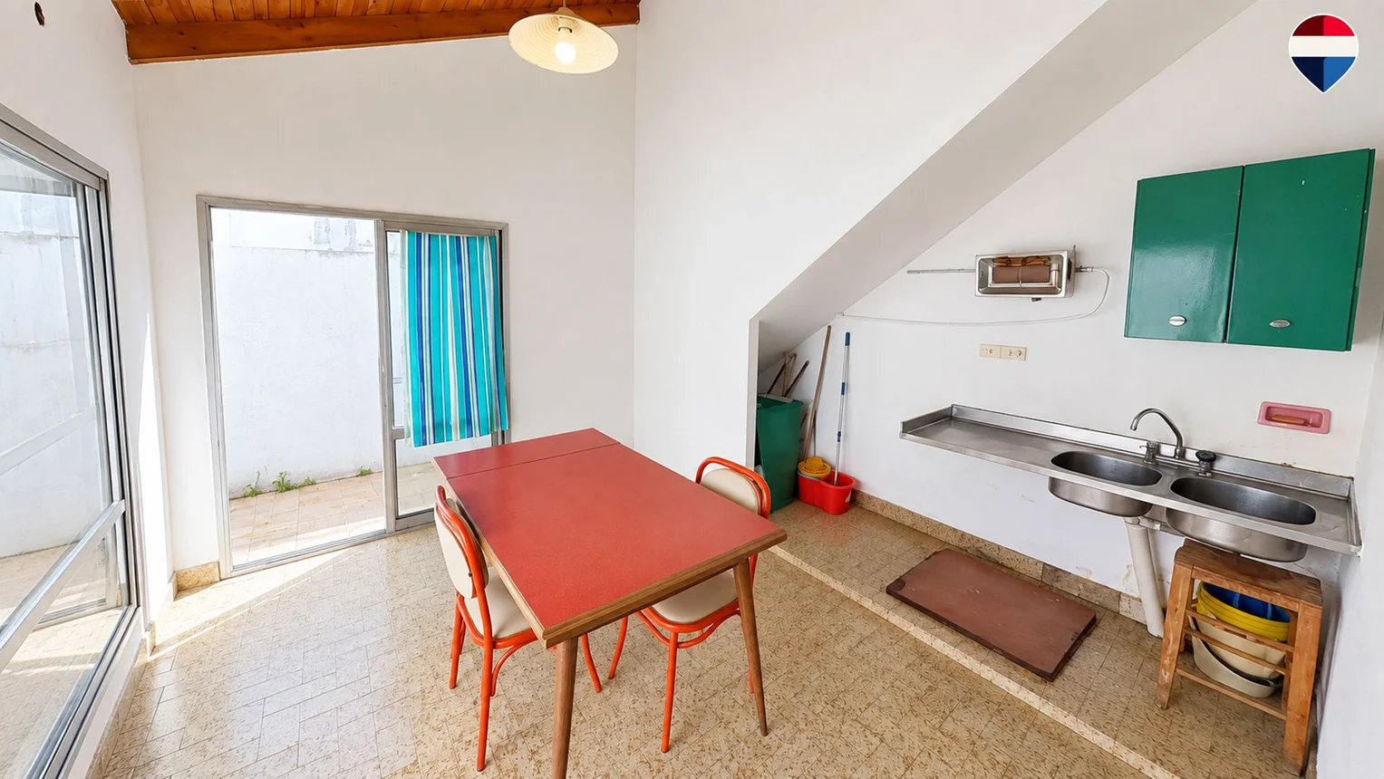 Casa de 4 ambientes en venta en Remedios de Escalada, Quirno Costa 1400, foto 3