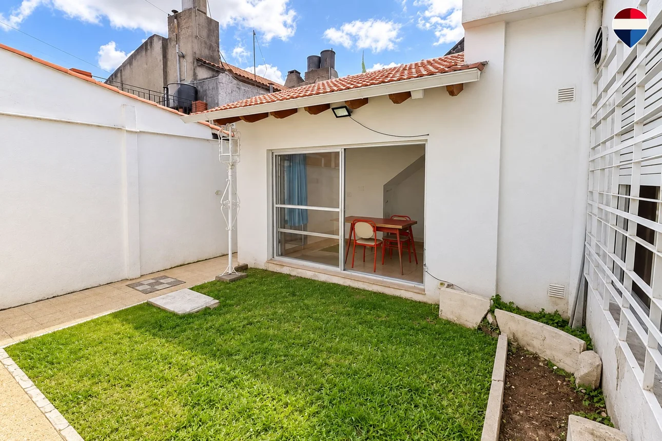 Casa de 4 ambientes en venta en Remedios de Escalada, Quirno Costa 1400