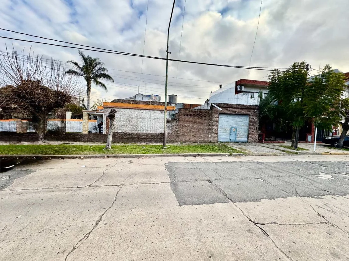 Casa en venta en Villa Sarmiento, foto 3