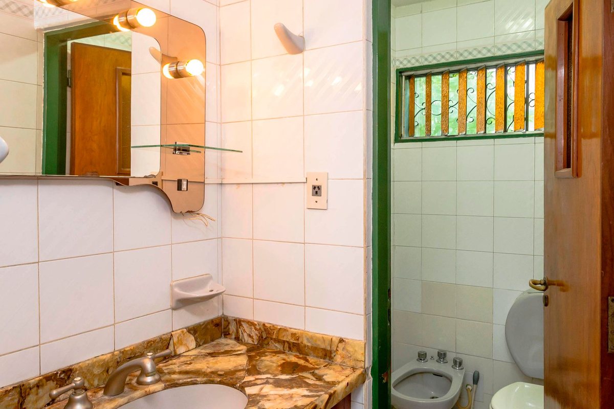 CASA 5 DORMITORIOS VENTA ZONA MACROCENTRO - foto 18
