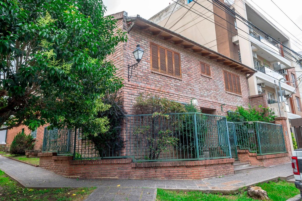 CASA 5 DORMITORIOS VENTA ZONA MACROCENTRO - foto 3