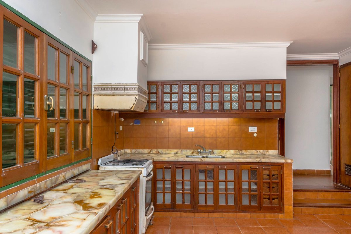 CASA 5 DORMITORIOS VENTA ZONA MACROCENTRO - foto 12