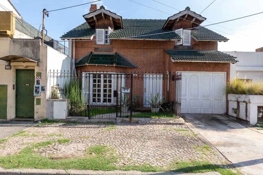 VENTA CASA 4 AMBIENTES RAMOS MEJIA