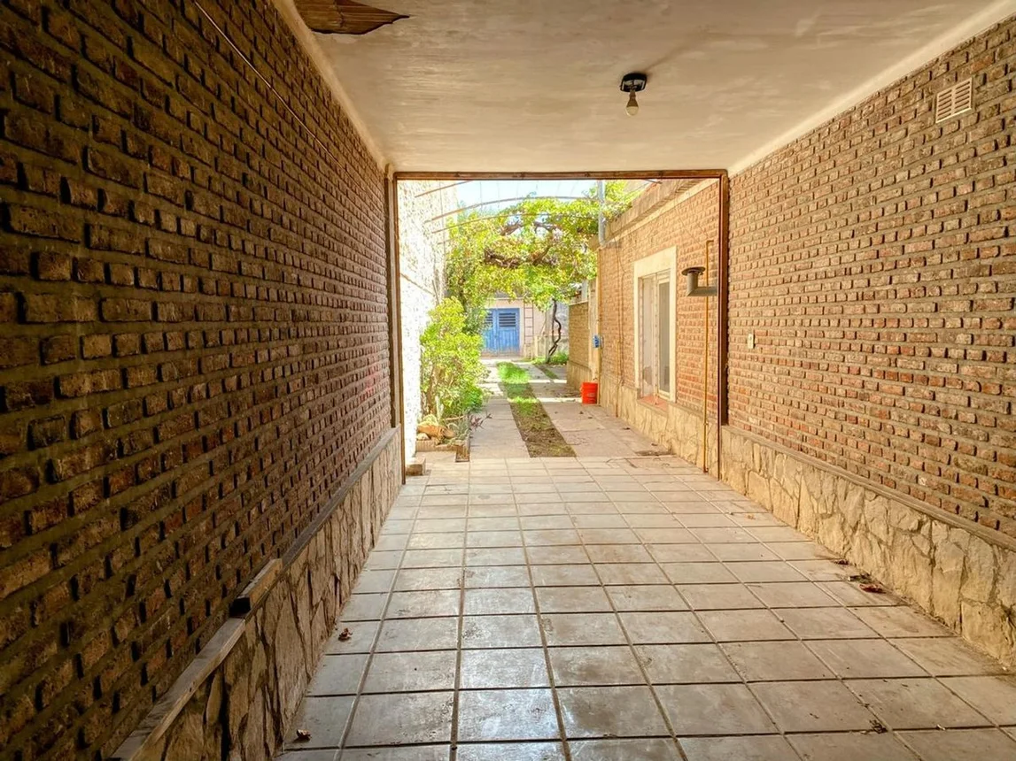 Casa de 4 ambientes en venta en Bahía Blanca, Zelarrayán 1400, foto 2