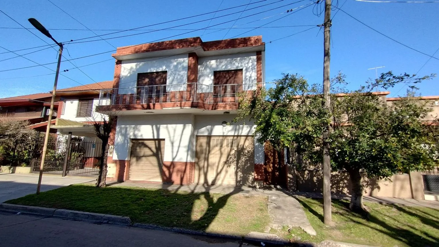 Casa en venta en Bernal Oeste, foto 2