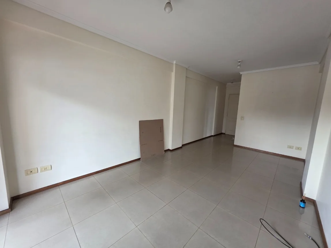Departamento de 2 ambientes en alquiler en Quilmes, Moreno 800, foto 4