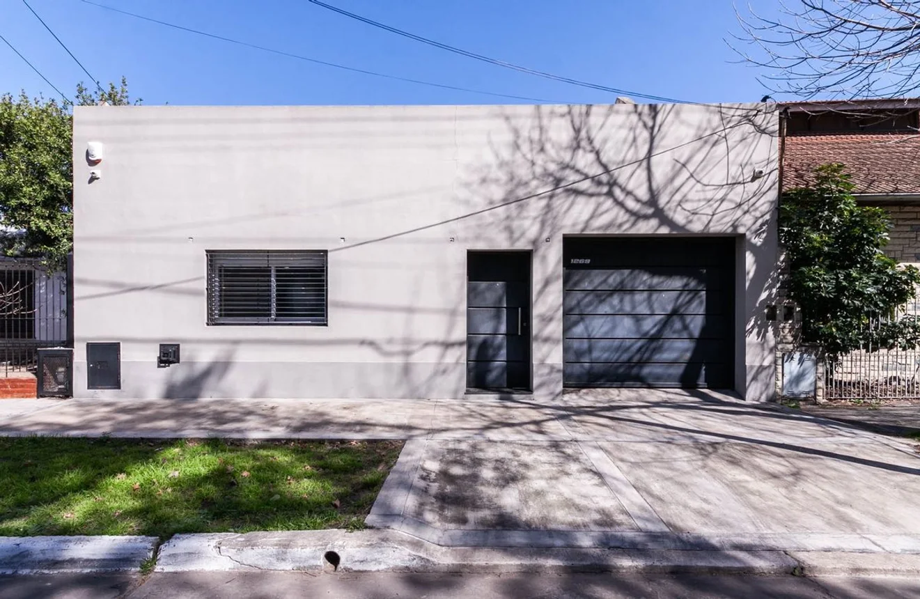 Casa de 3 ambientes en venta en Temperley, Don Bosco 1200