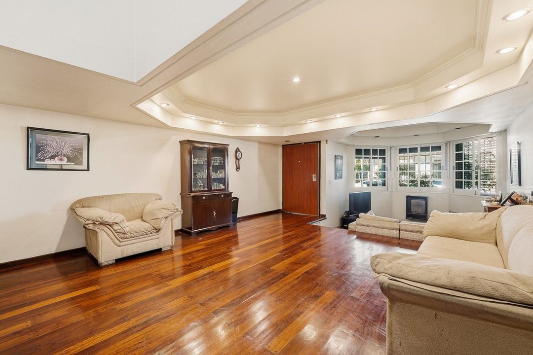 VENTA CASA 6 AMBIENTES VELEZ SARFIELD JARDIN
