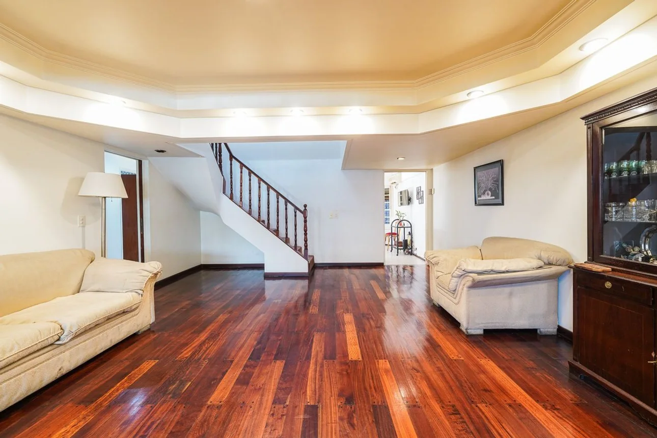 Casa de 6 ambientes en venta en Vélez Sarsfield, Rafaela 4300, foto 2