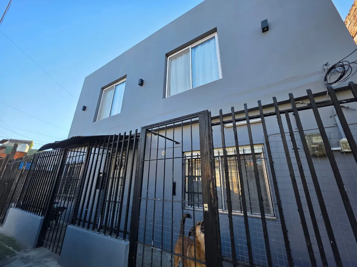 Casa 4 ambientes en venta lanus oeste, foto 2