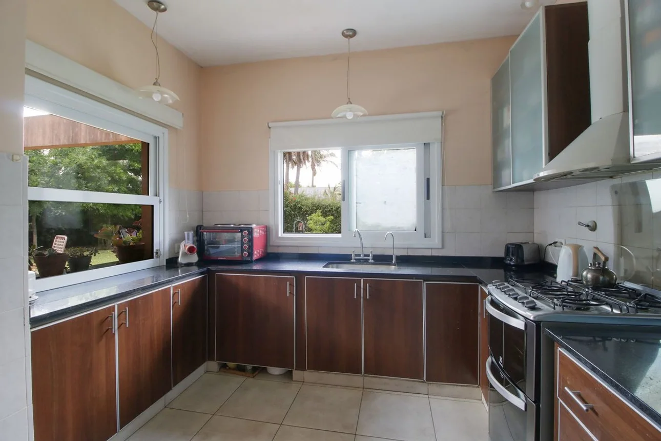 Casa en venta en Berazategui, foto 3