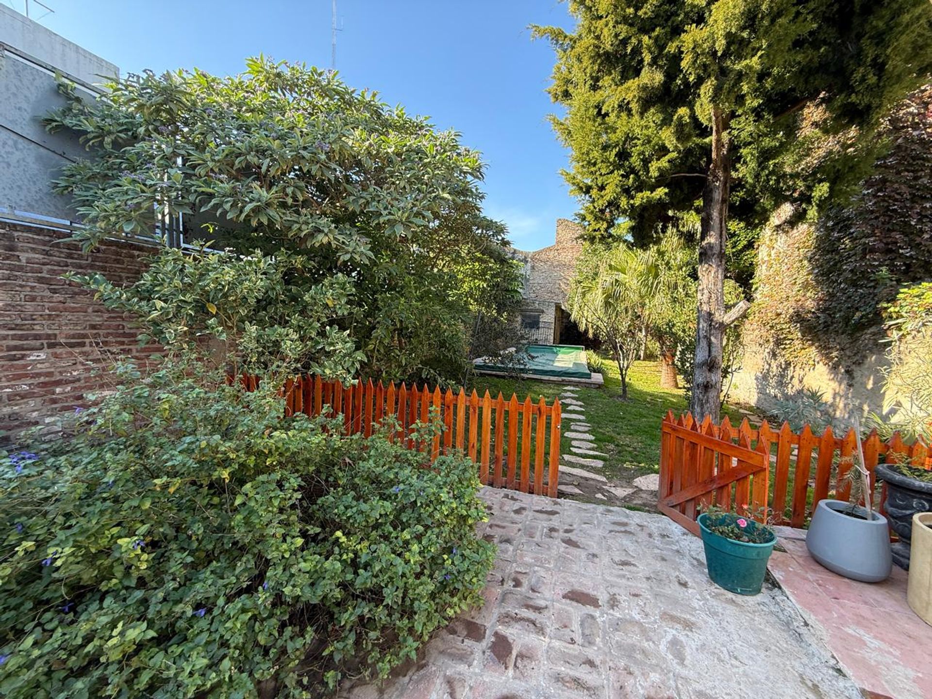 Foto 19 — VENTA CASA 2 AMB JARDIN, COCHERA PILETA BERNAL