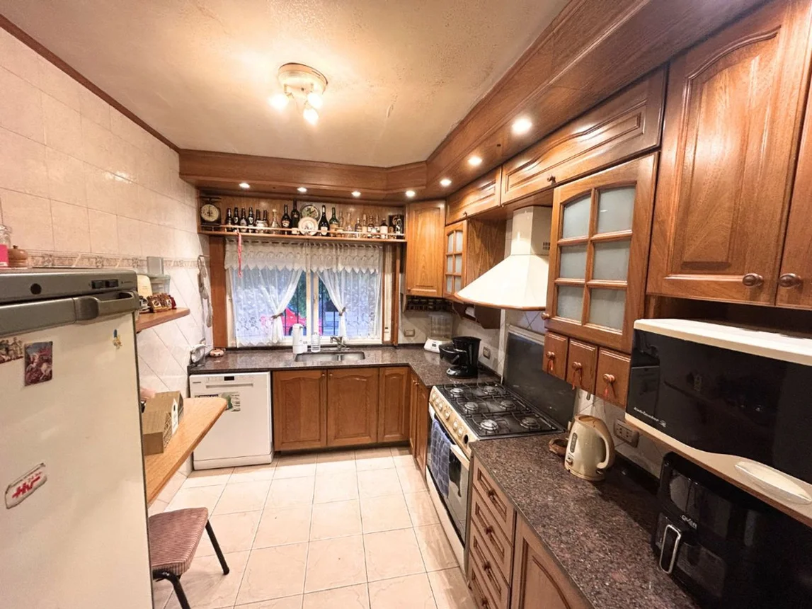 Casa de 5 ambientes en venta en Villa Ballester, Cuba 1100, foto 3