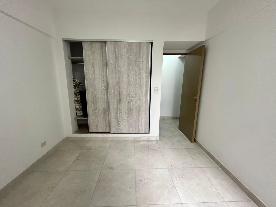 Departamento de 2 ambientes en venta en Villa Tesei, Eduardo Bradley 300, foto 5
