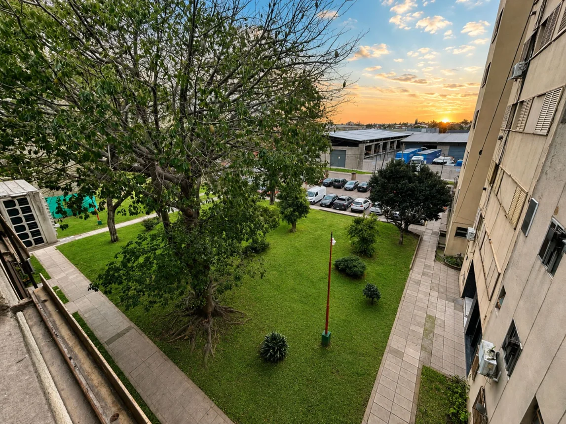 Departamento de 2 ambientes en venta en Villa Tesei, Eduardo Bradley 300