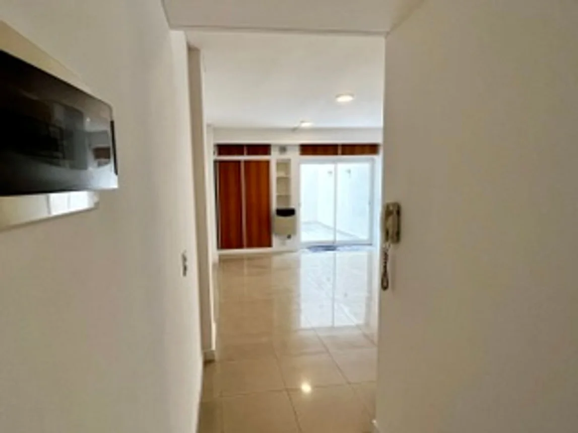 Monoambiente en alquiler en Almagro, Hipólito Irigoyen 3800, foto 2