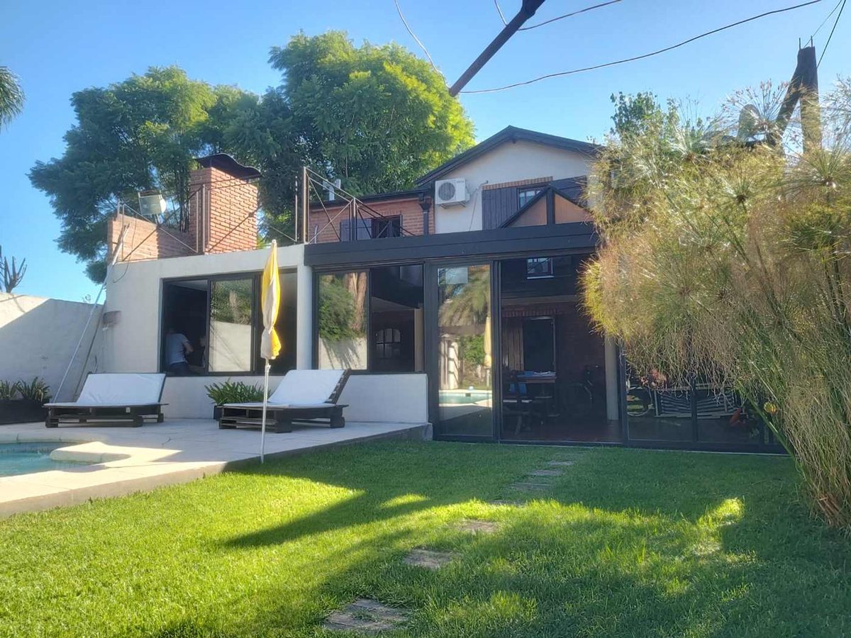 Foto 18 — VENTA CASA 4 Amb. c/JARDIN y PILETA - OPORTUNIDAD!