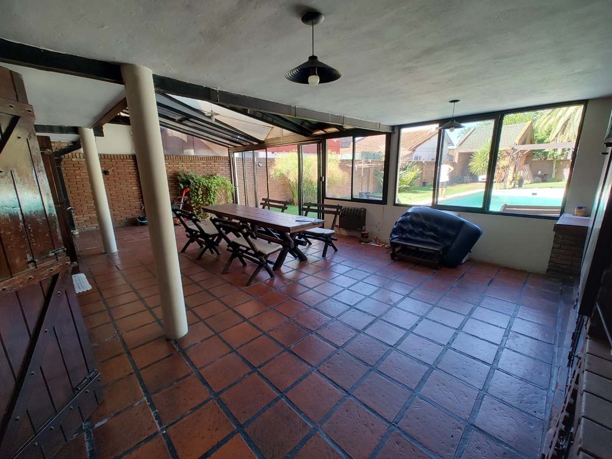 Foto 23 — VENTA CASA 4 Amb. c/JARDIN y PILETA - OPORTUNIDAD!