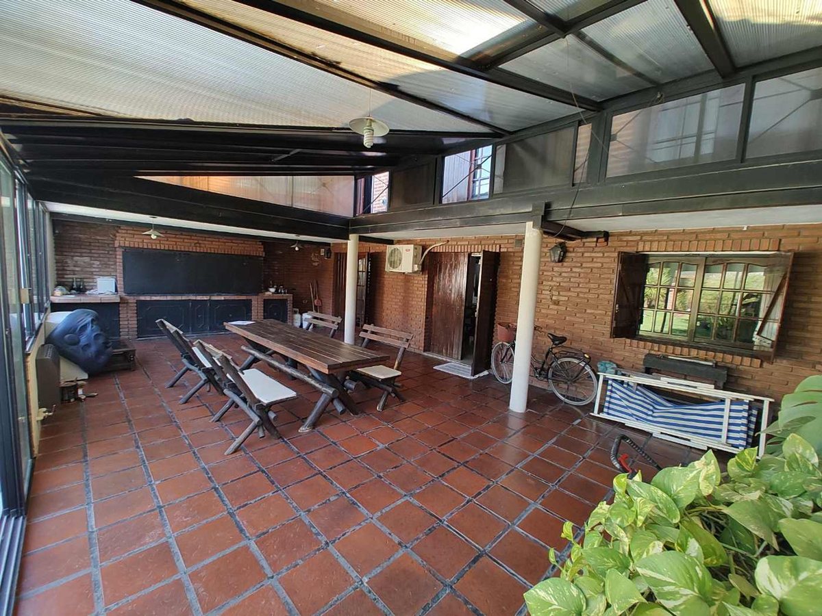 Foto 21 — VENTA CASA 4 Amb. c/JARDIN y PILETA - OPORTUNIDAD!