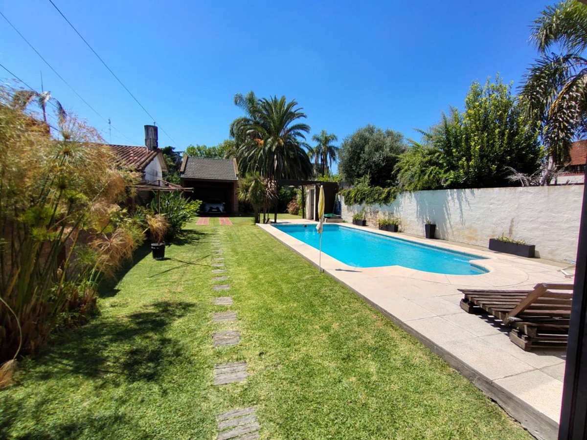 Foto 19 — VENTA CASA 4 Amb. c/JARDIN y PILETA - OPORTUNIDAD!
