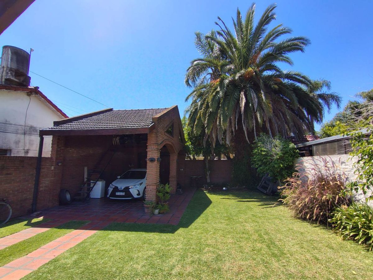 Foto 14 — VENTA CASA 4 Amb. c/JARDIN y PILETA - OPORTUNIDAD!