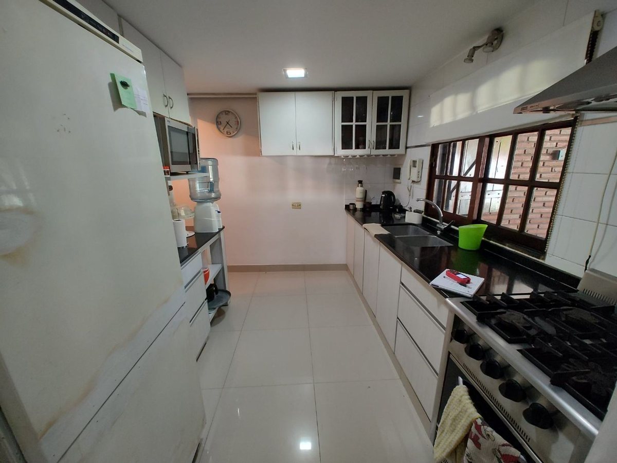 Foto 24 — VENTA CASA 4 Amb. c/JARDIN y PILETA - OPORTUNIDAD!