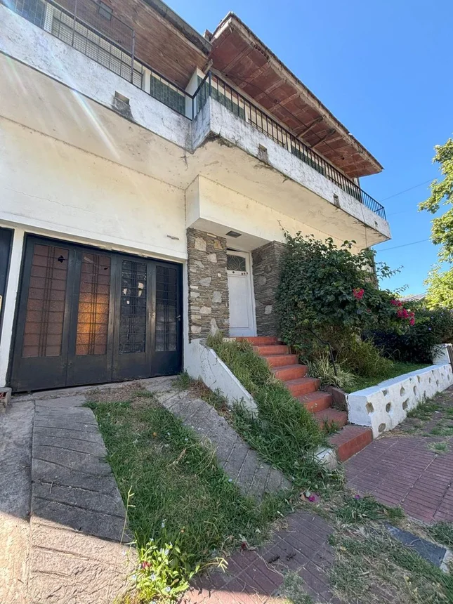 PH de 4 ambientes en venta en San Isidro, Leloir 900