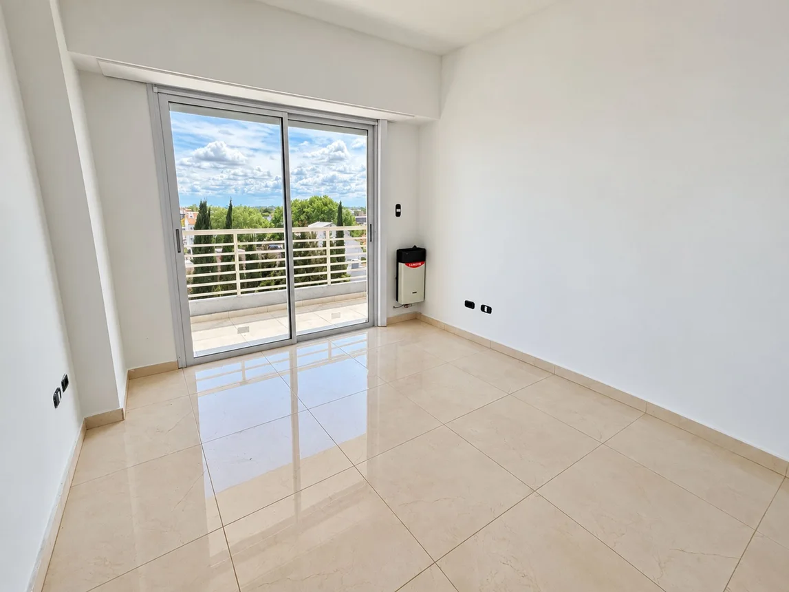 Departamento de 2 ambientes en venta en Caseros, Valentín Gómez 4700