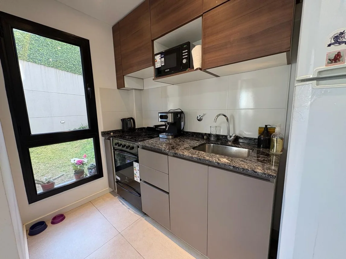 Departamento de 2 ambientes en venta en Caseros, Potosí 1600