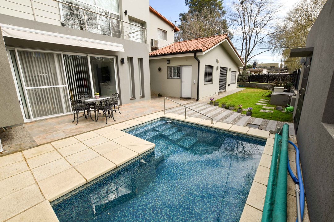 CASA 2 DORMITORIOS + ESCRITORIO | PILETA CLIMATIZA