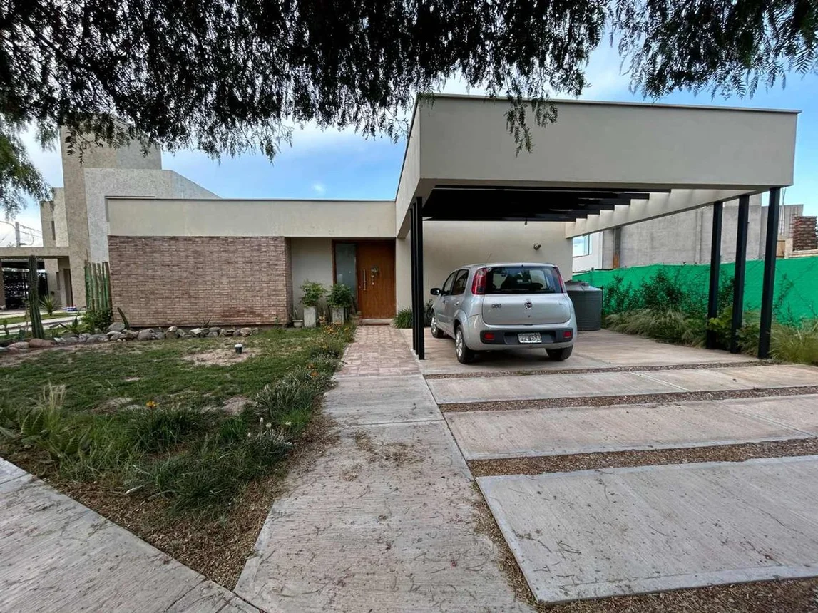 Casa en venta en Luján de Cuyo