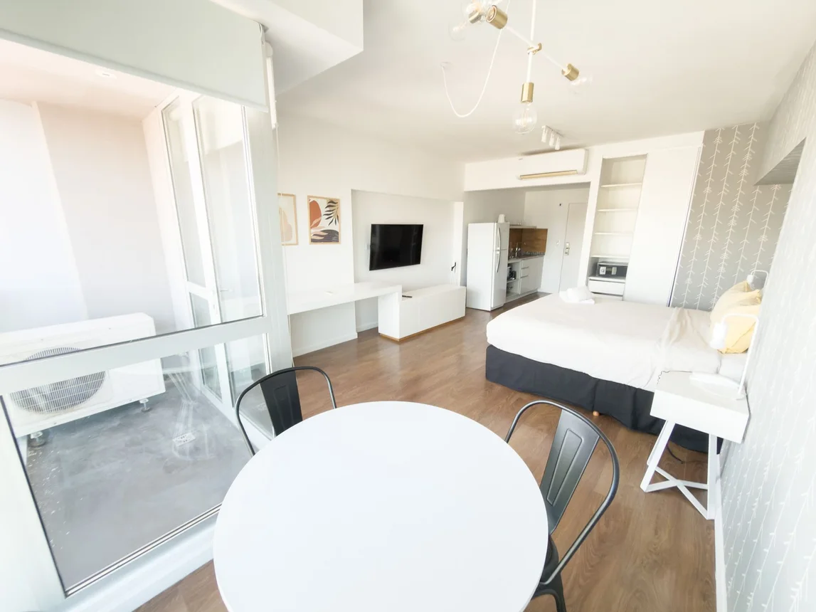 Departamento en alquiler en Retiro, Esmeralda 900