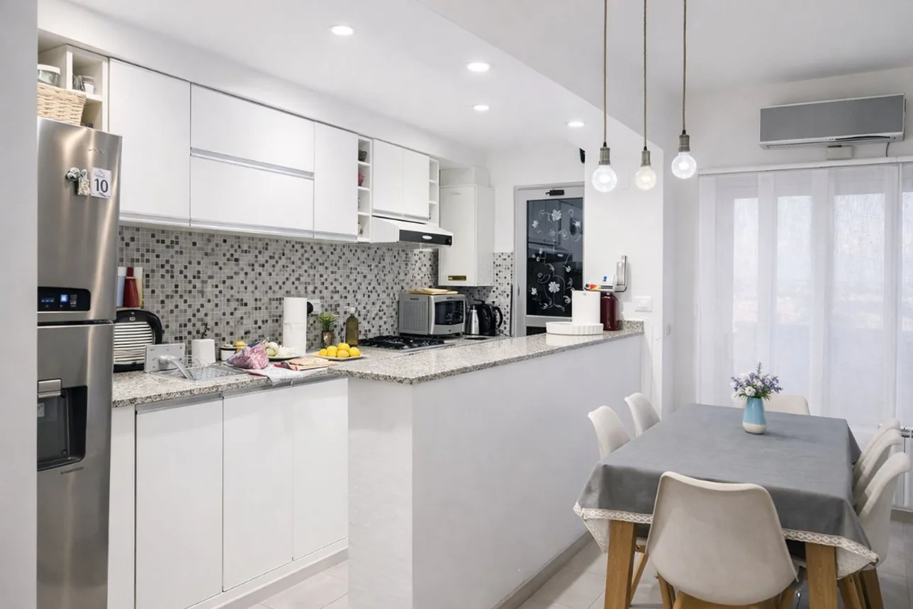 Departamento en venta en Wilde, foto 2