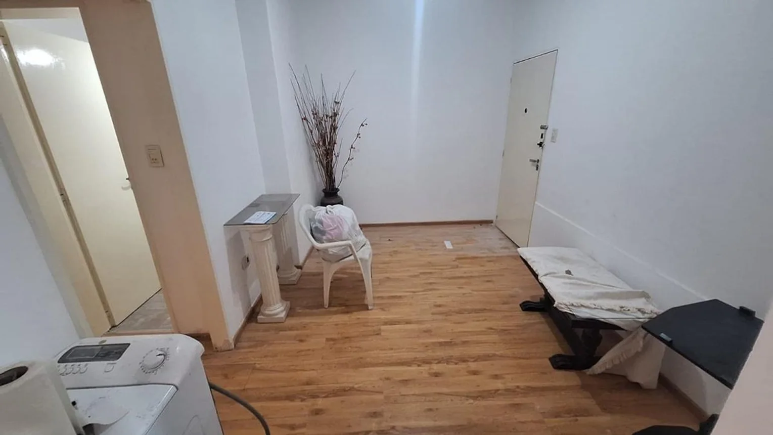 Departamento de 2 ambientes en venta en Lanús Oeste, Montevideo 0