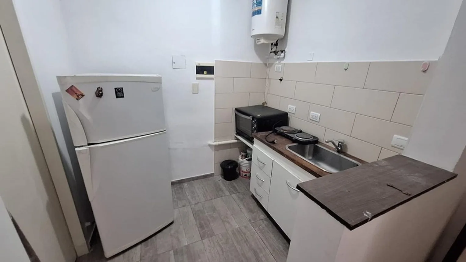 Departamento de 2 ambientes en venta en Lanús Oeste, Montevideo 0, foto 2