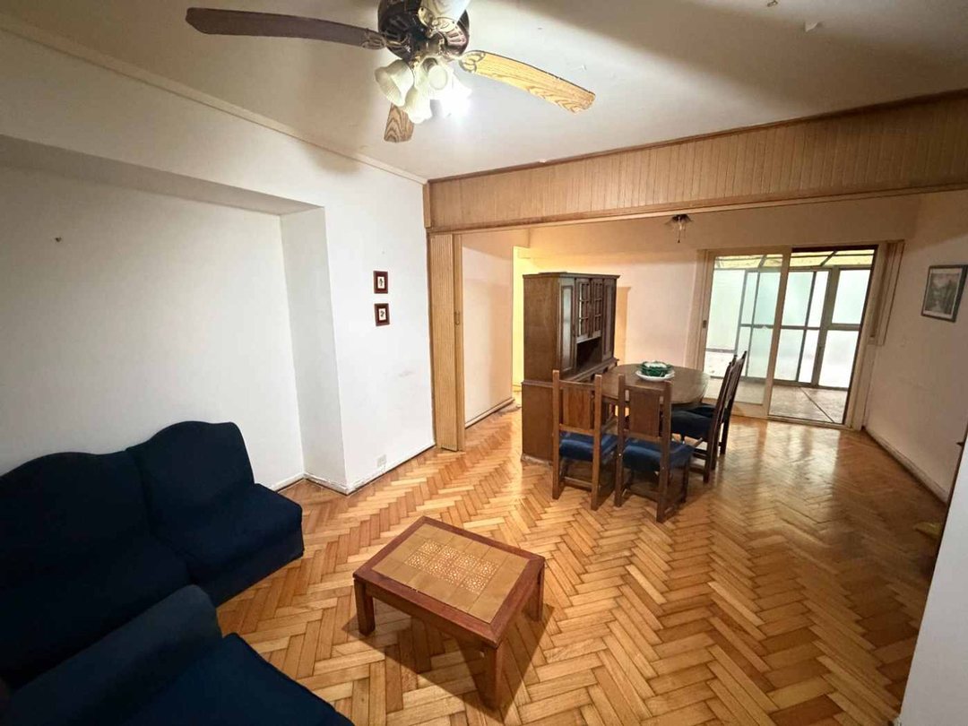 DEPTO 4 AMBIENTES CON PATIO Y COCHERA - RECOLETA