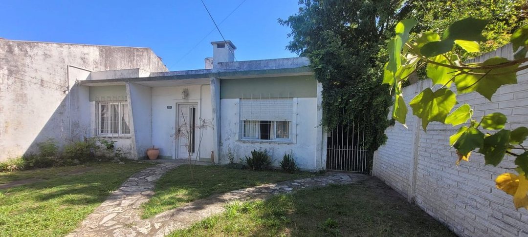 VENTA DE CASA 3 AMBIENTES APTA CREDITO