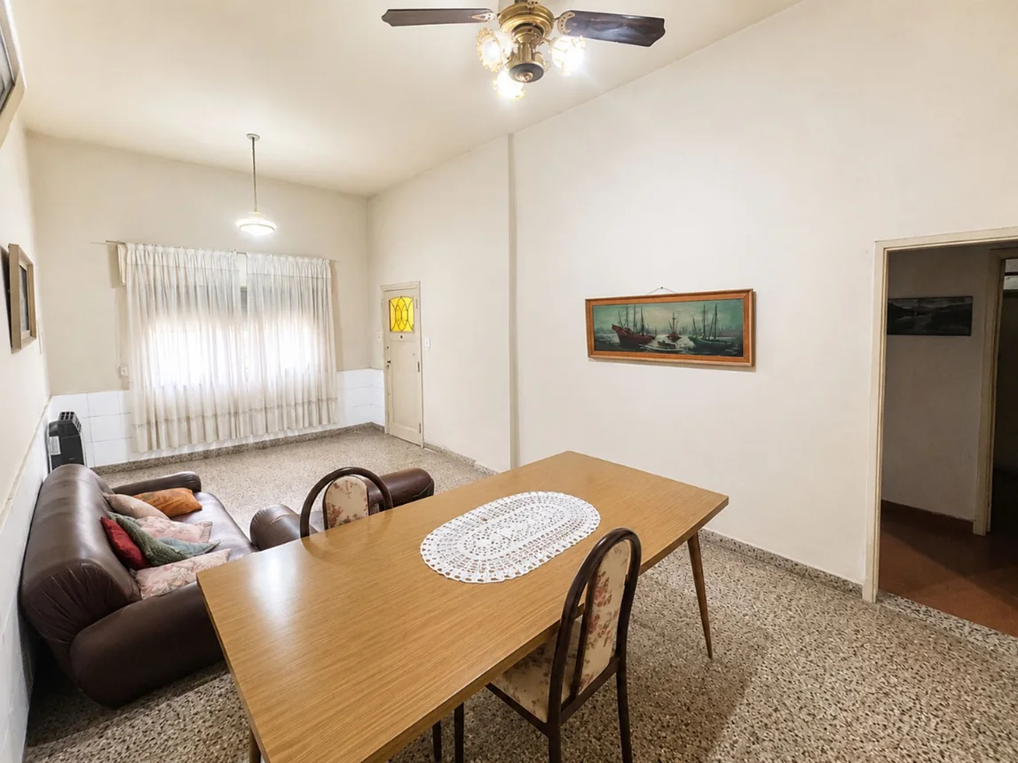 Casa de 3 ambientes en venta en Ramos Mejía, Virrey Cisneros 900, foto 3