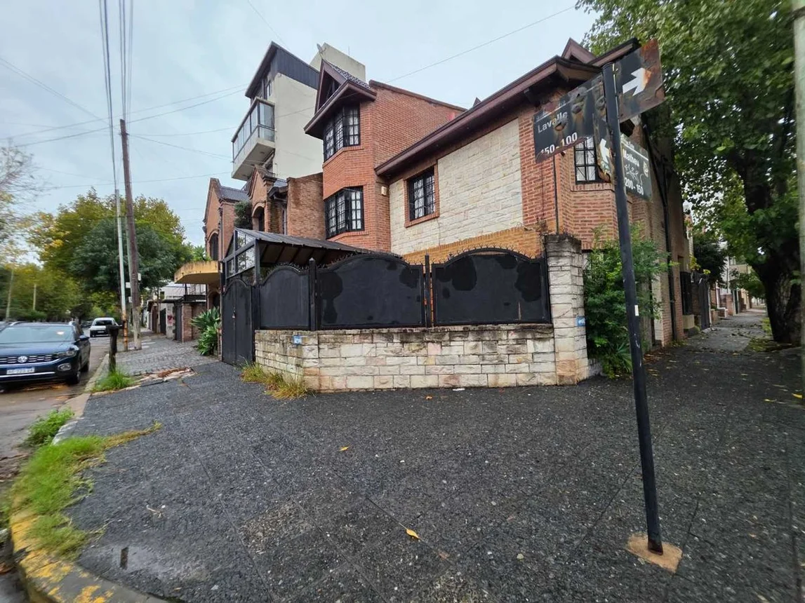 Casa dúplex en venta en Quilmes, foto 2