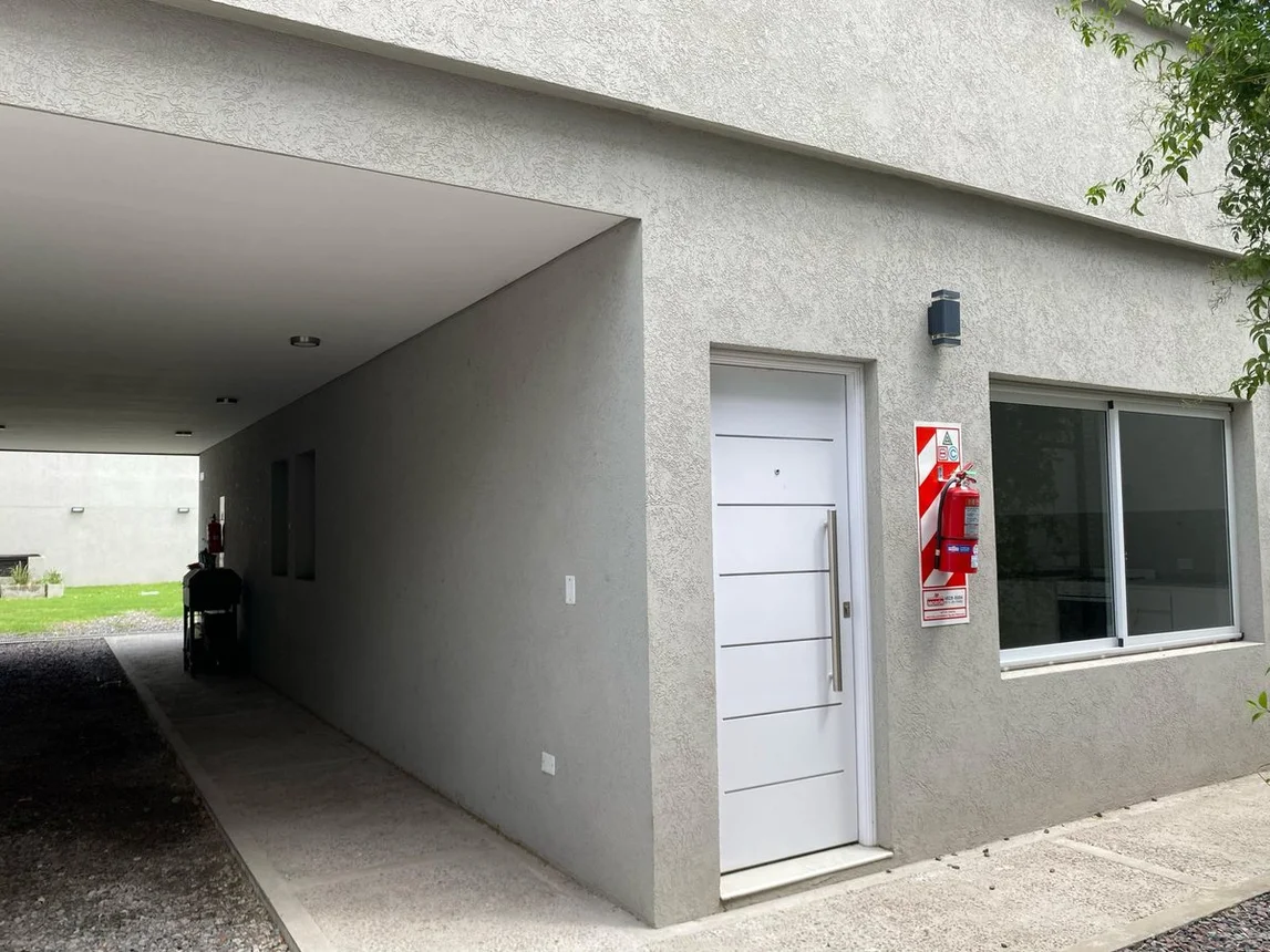 Casa dúplex en venta en Castelar, foto 3