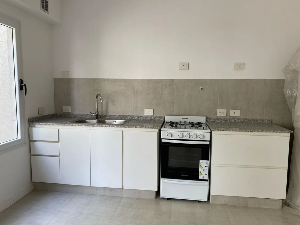 Casa dúplex en venta en Castelar, foto 5