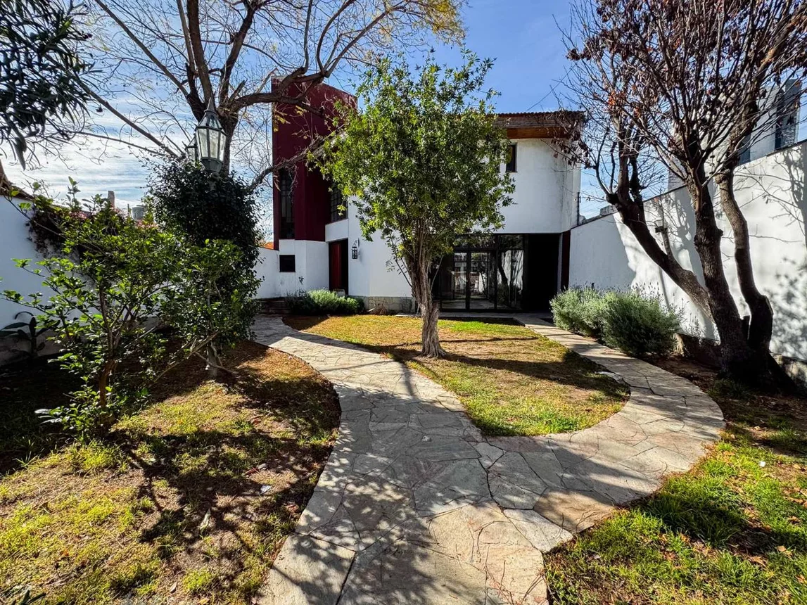 Casa de 10 ambientes en venta en Mendoza, Vicente Gil 500, foto 4