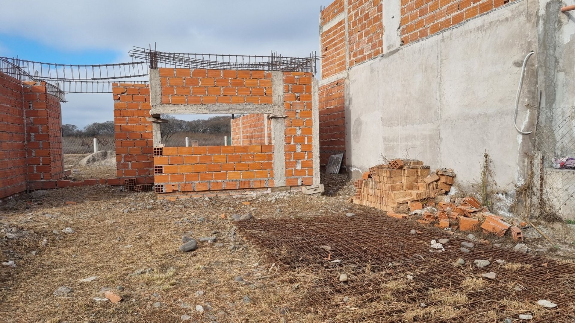 CASA EN CONSTRUCCION VENTA EKO DISTRITO CERRILLOS - foto 9