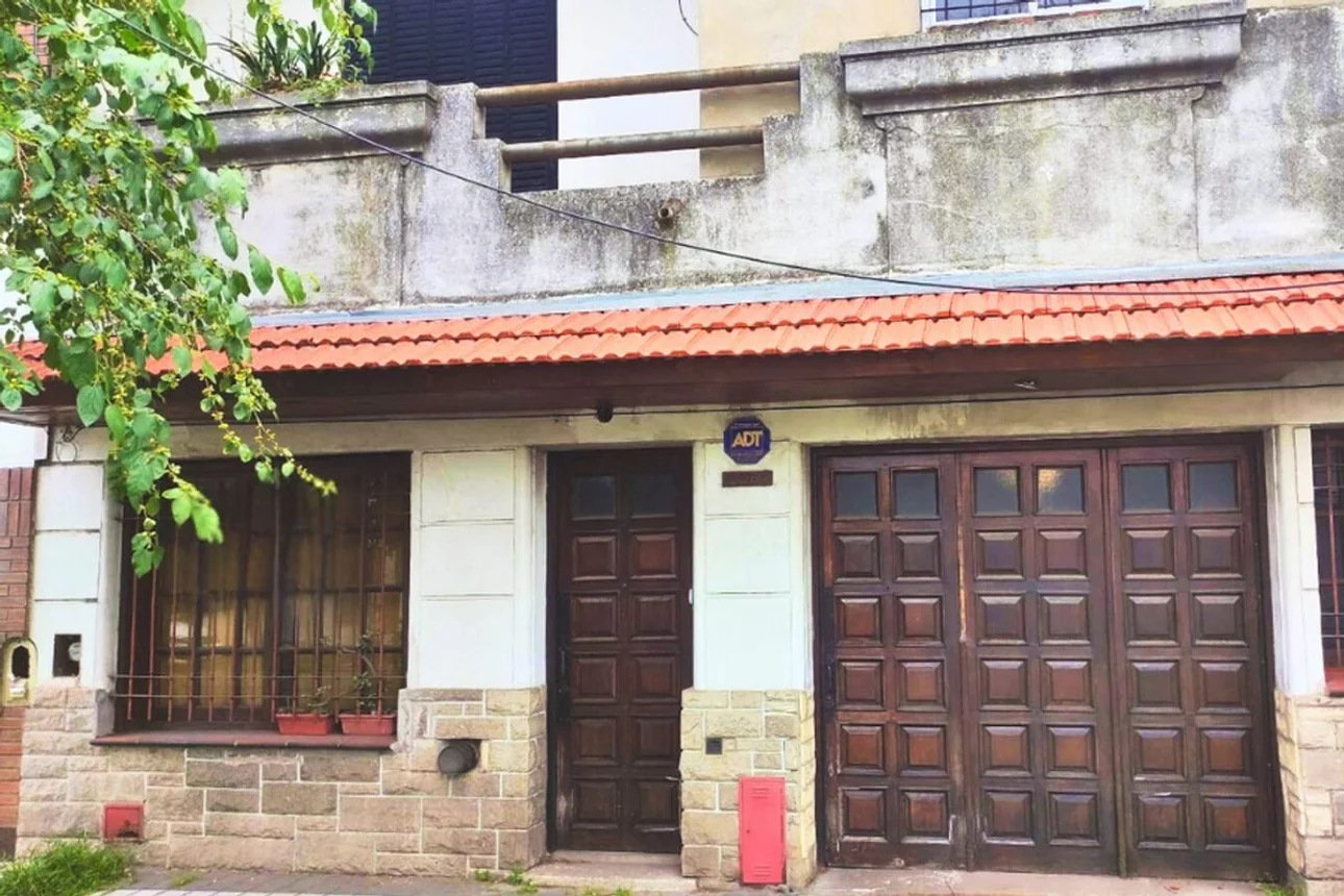 Casa de 4 ambientes en venta en Lanús Este, Ituzaingó 2300, foto 2