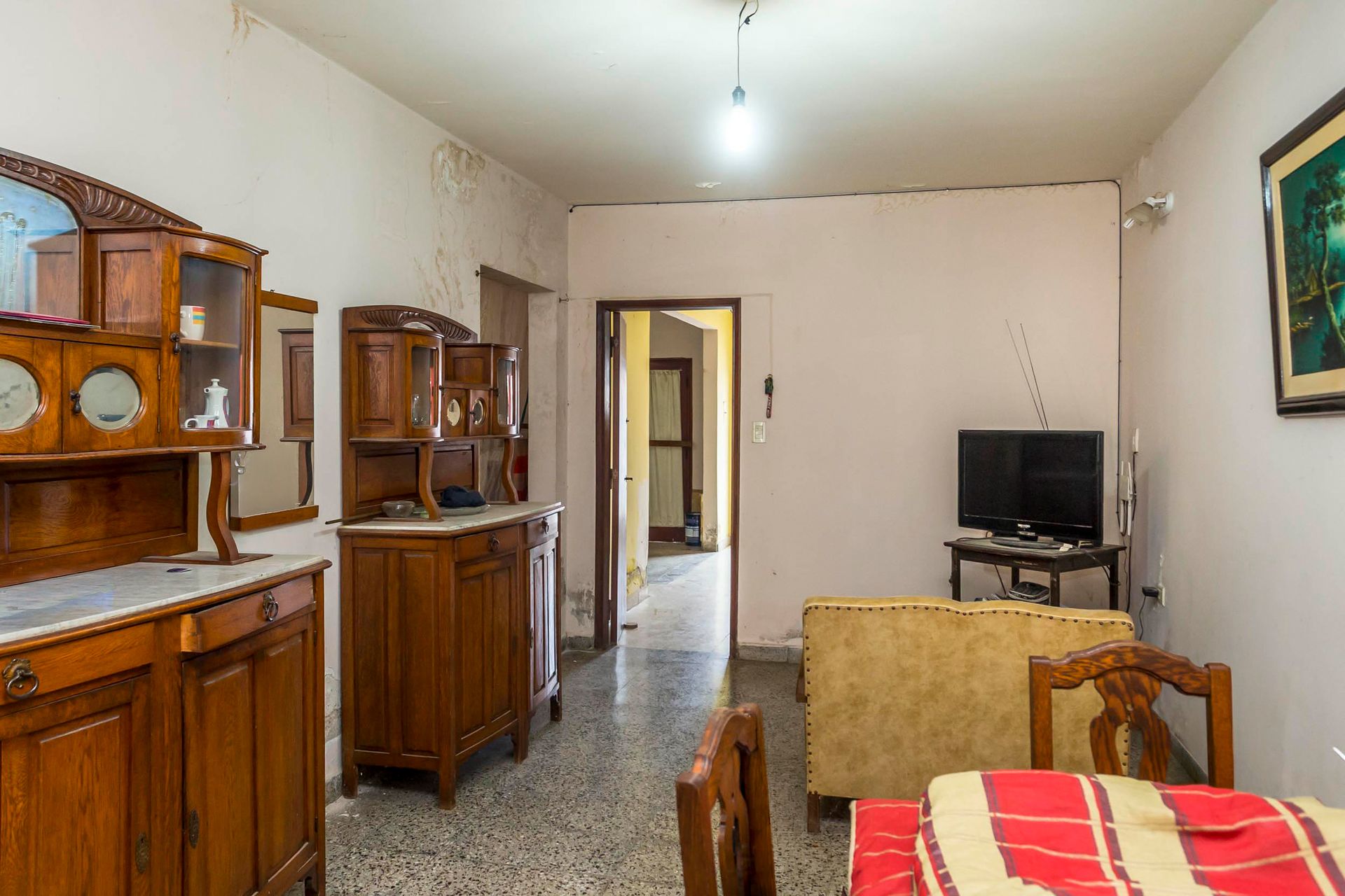 CASA EN VENTA C/ COCHERA + 3 DEPTOS EN MACROCENTRO - foto 8