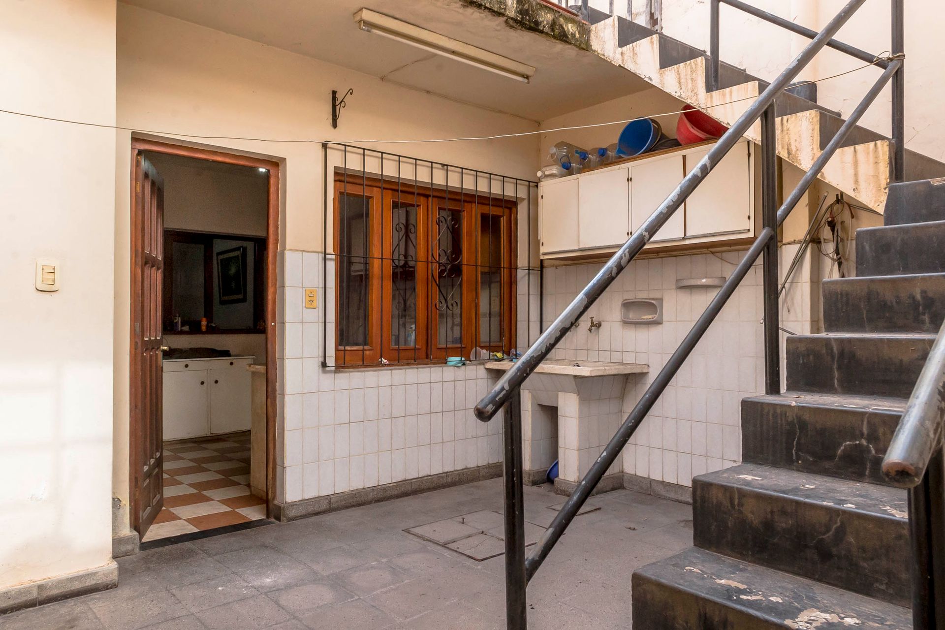 CASA EN VENTA C/ COCHERA + 3 DEPTOS EN MACROCENTRO - foto 18